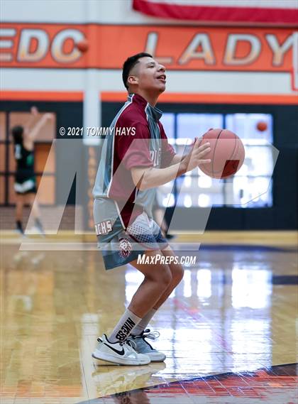 Thumbnail 1 in Poolville vs. Rio Vista (UIL 2A Bi-District Playoff) photogallery.