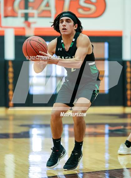 Thumbnail 1 in Poolville vs. Rio Vista (UIL 2A Bi-District Playoff) photogallery.