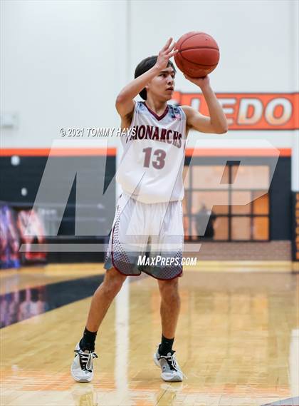 Thumbnail 2 in Poolville vs. Rio Vista (UIL 2A Bi-District Playoff) photogallery.