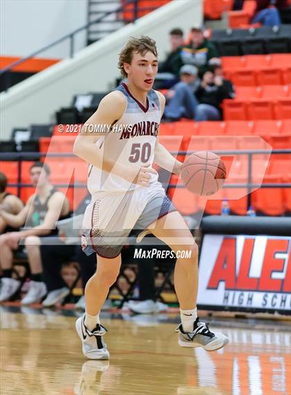 Thumbnail 3 in Poolville vs. Rio Vista (UIL 2A Bi-District Playoff) photogallery.