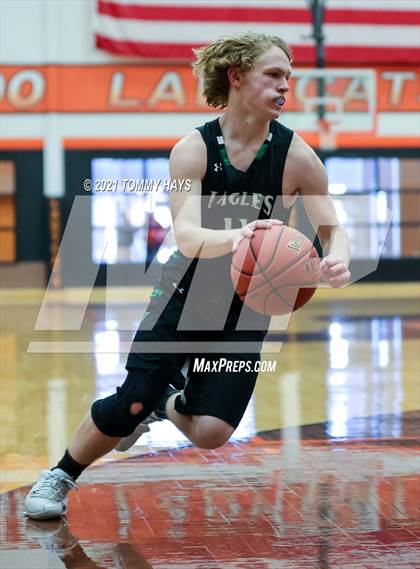 Thumbnail 1 in Poolville vs. Rio Vista (UIL 2A Bi-District Playoff) photogallery.