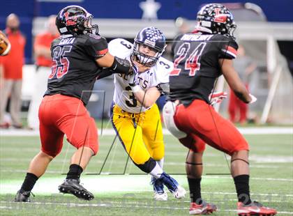 Thumbnail 1 in Highland Park vs Mansfield Legacy (UIL 4A Regional Playoff) photogallery.