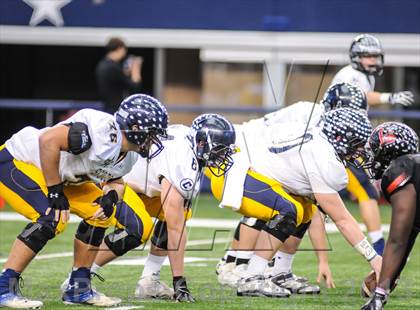 Thumbnail 2 in Highland Park vs Mansfield Legacy (UIL 4A Regional Playoff) photogallery.