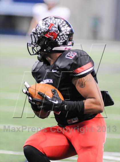 Thumbnail 2 in Highland Park vs Mansfield Legacy (UIL 4A Regional Playoff) photogallery.