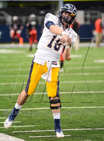 Thumbnail 2 in Highland Park vs Mansfield Legacy (UIL 4A Regional Playoff) photogallery.