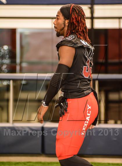 Thumbnail 2 in Highland Park vs Mansfield Legacy (UIL 4A Regional Playoff) photogallery.