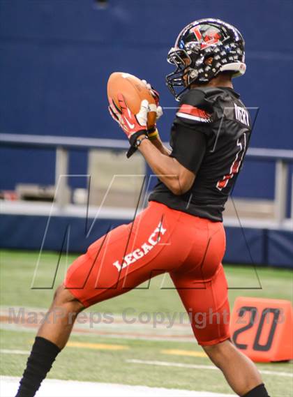 Thumbnail 1 in Highland Park vs Mansfield Legacy (UIL 4A Regional Playoff) photogallery.