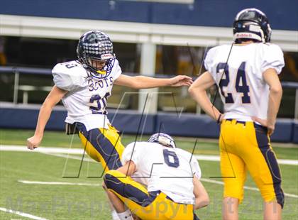Thumbnail 3 in Highland Park vs Mansfield Legacy (UIL 4A Regional Playoff) photogallery.