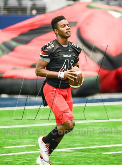 Thumbnail 1 in Highland Park vs Mansfield Legacy (UIL 4A Regional Playoff) photogallery.