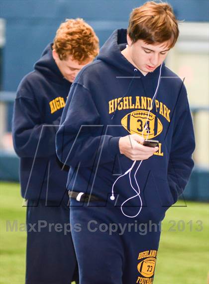 Thumbnail 3 in Highland Park vs Mansfield Legacy (UIL 4A Regional Playoff) photogallery.