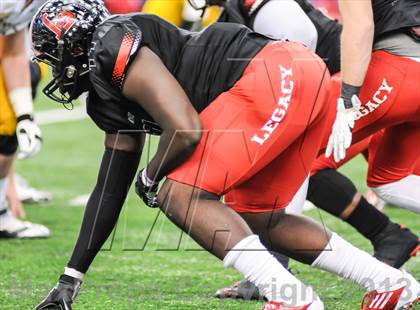 Thumbnail 3 in Highland Park vs Mansfield Legacy (UIL 4A Regional Playoff) photogallery.