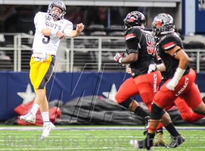 Thumbnail 2 in Highland Park vs Mansfield Legacy (UIL 4A Regional Playoff) photogallery.