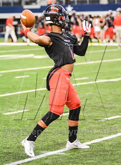 Thumbnail 3 in Highland Park vs Mansfield Legacy (UIL 4A Regional Playoff) photogallery.