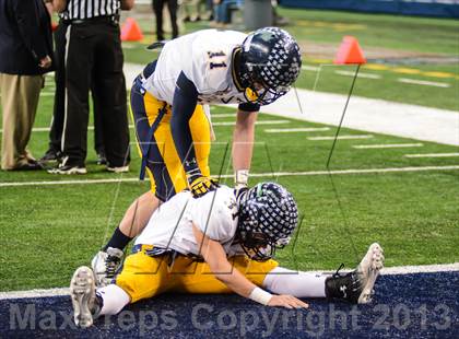 Thumbnail 3 in Highland Park vs Mansfield Legacy (UIL 4A Regional Playoff) photogallery.