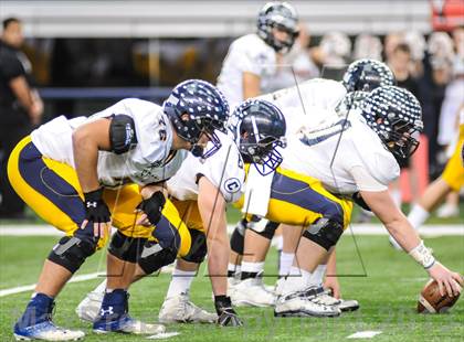 Thumbnail 3 in Highland Park vs Mansfield Legacy (UIL 4A Regional Playoff) photogallery.