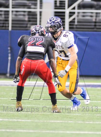 Thumbnail 2 in Highland Park vs Mansfield Legacy (UIL 4A Regional Playoff) photogallery.