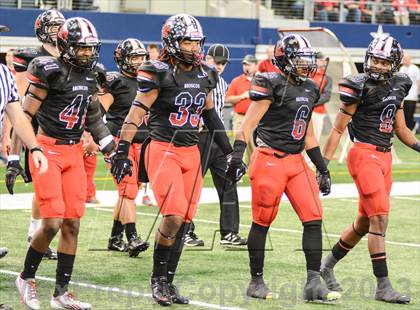 Thumbnail 1 in Highland Park vs Mansfield Legacy (UIL 4A Regional Playoff) photogallery.
