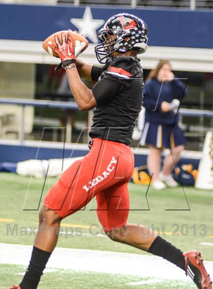 Thumbnail 2 in Highland Park vs Mansfield Legacy (UIL 4A Regional Playoff) photogallery.