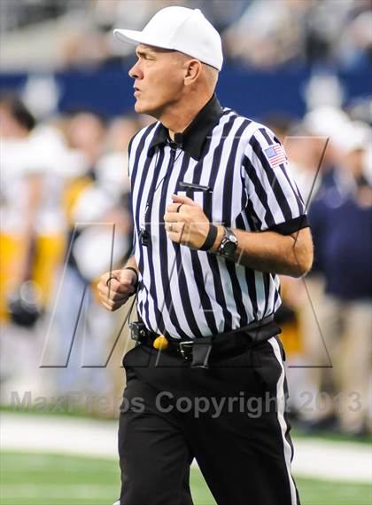 Thumbnail 3 in Highland Park vs Mansfield Legacy (UIL 4A Regional Playoff) photogallery.