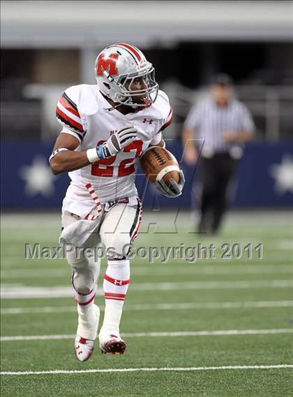 Thumbnail 2 in Marcus vs. Fossil Ridge (5A Division 2 Region 1 Bi-District) photogallery.