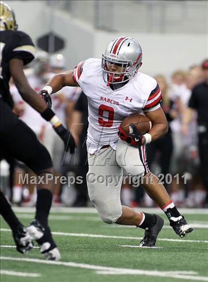 Thumbnail 1 in Marcus vs. Fossil Ridge (5A Division 2 Region 1 Bi-District) photogallery.