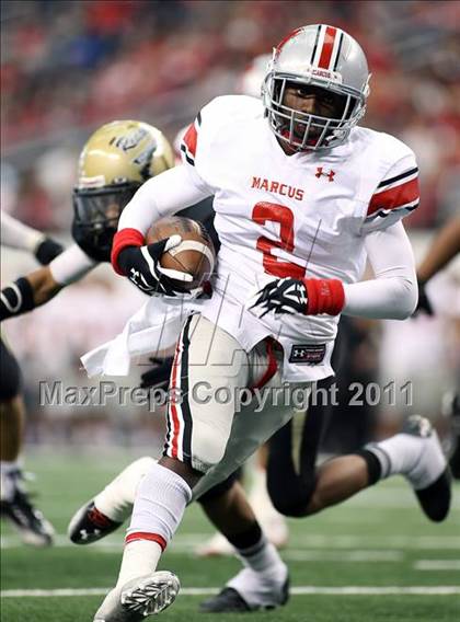 Thumbnail 3 in Marcus vs. Fossil Ridge (5A Division 2 Region 1 Bi-District) photogallery.