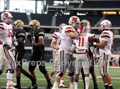 Thumbnail 1 in Marcus vs. Fossil Ridge (5A Division 2 Region 1 Bi-District) photogallery.