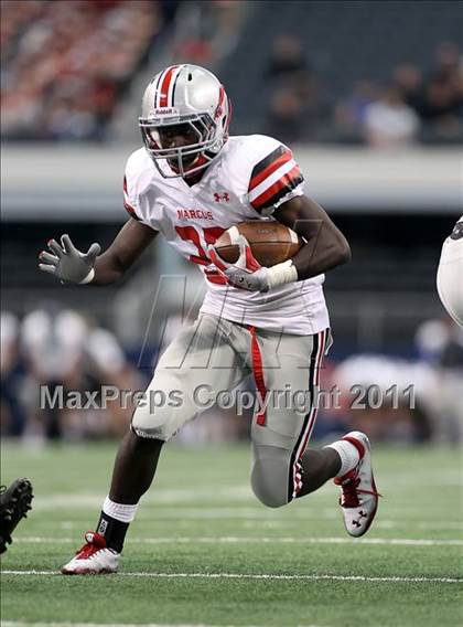 Thumbnail 1 in Marcus vs. Fossil Ridge (5A Division 2 Region 1 Bi-District) photogallery.
