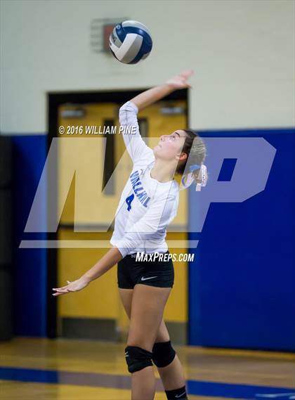 Thumbnail 3 in Cornwall Central vs. Wallkill (Section 9 Class A Final) photogallery.
