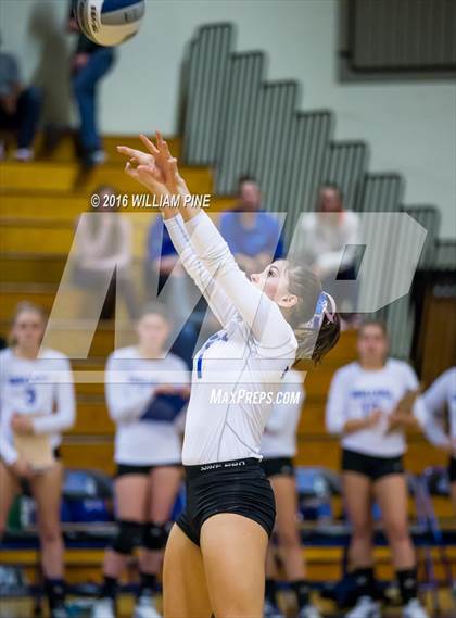 Thumbnail 1 in Cornwall Central vs. Wallkill (Section 9 Class A Final) photogallery.