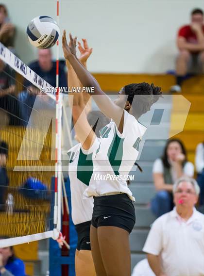 Thumbnail 1 in Cornwall Central vs. Wallkill (Section 9 Class A Final) photogallery.