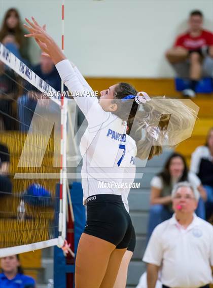 Thumbnail 3 in Cornwall Central vs. Wallkill (Section 9 Class A Final) photogallery.