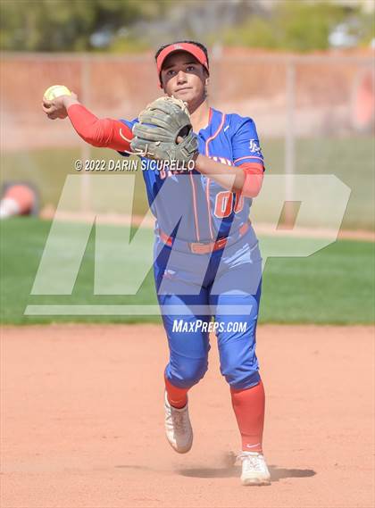 Thumbnail 3 in Los Alamitos vs. Gallup (Dave Kops Tournament of Champions) photogallery.