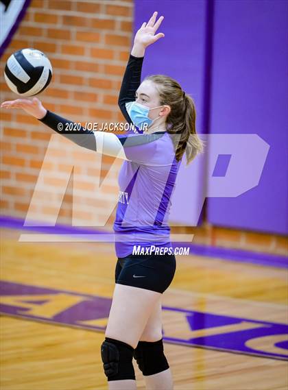 Thumbnail 3 in Tucson High Magnet School @ Rincon photogallery.
