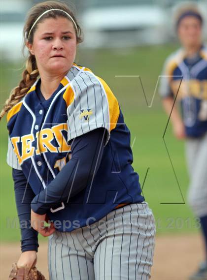 Thumbnail 2 in Elk Grove vs West (NorCal Classic) photogallery.