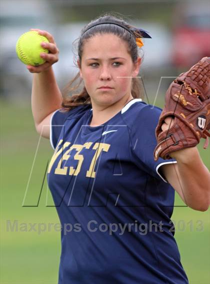 Thumbnail 2 in Elk Grove vs West (NorCal Classic) photogallery.