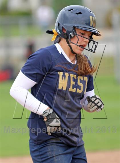 Thumbnail 1 in Elk Grove vs West (NorCal Classic) photogallery.