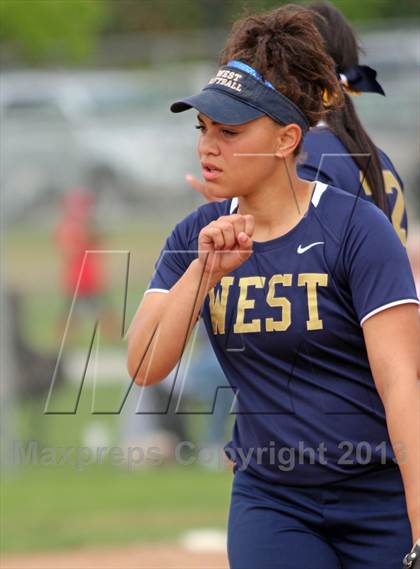 Thumbnail 1 in Elk Grove vs West (NorCal Classic) photogallery.