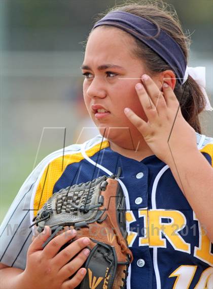 Thumbnail 2 in Elk Grove vs West (NorCal Classic) photogallery.