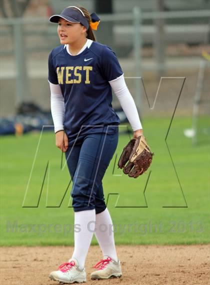 Thumbnail 3 in Elk Grove vs West (NorCal Classic) photogallery.