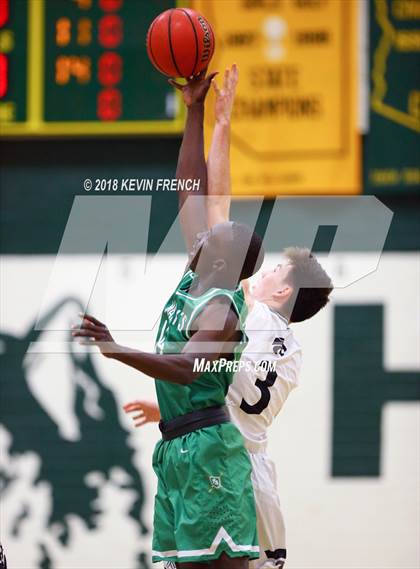 Thumbnail 1 in St. Mary's vs. Mountain View (Holiday Invitational Tournament) photogallery.