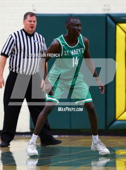 Thumbnail 3 in St. Mary's vs. Mountain View (Holiday Invitational Tournament) photogallery.