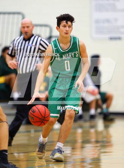 Thumbnail 1 in St. Mary's vs. Mountain View (Holiday Invitational Tournament) photogallery.