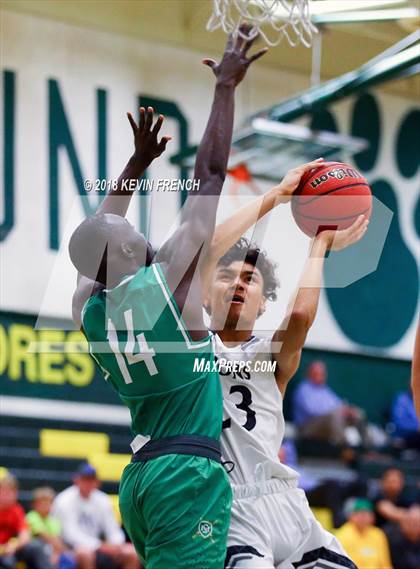 Thumbnail 1 in St. Mary's vs. Mountain View (Holiday Invitational Tournament) photogallery.