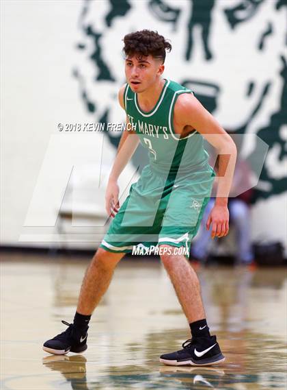 Thumbnail 2 in St. Mary's vs. Mountain View (Holiday Invitational Tournament) photogallery.