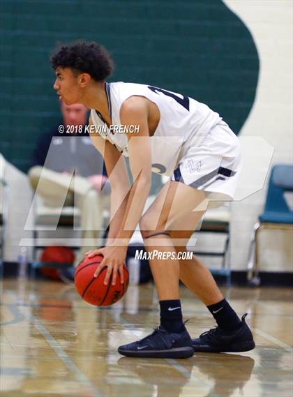 Thumbnail 2 in St. Mary's vs. Mountain View (Holiday Invitational Tournament) photogallery.