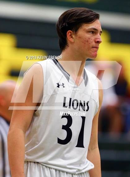 Thumbnail 3 in St. Mary's vs. Mountain View (Holiday Invitational Tournament) photogallery.