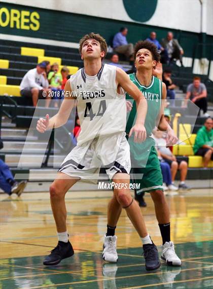 Thumbnail 2 in St. Mary's vs. Mountain View (Holiday Invitational Tournament) photogallery.