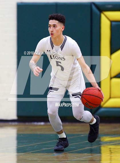 Thumbnail 1 in St. Mary's vs. Mountain View (Holiday Invitational Tournament) photogallery.
