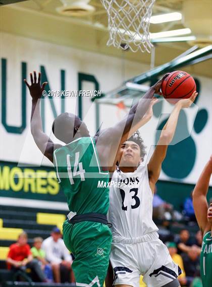 Thumbnail 2 in St. Mary's vs. Mountain View (Holiday Invitational Tournament) photogallery.